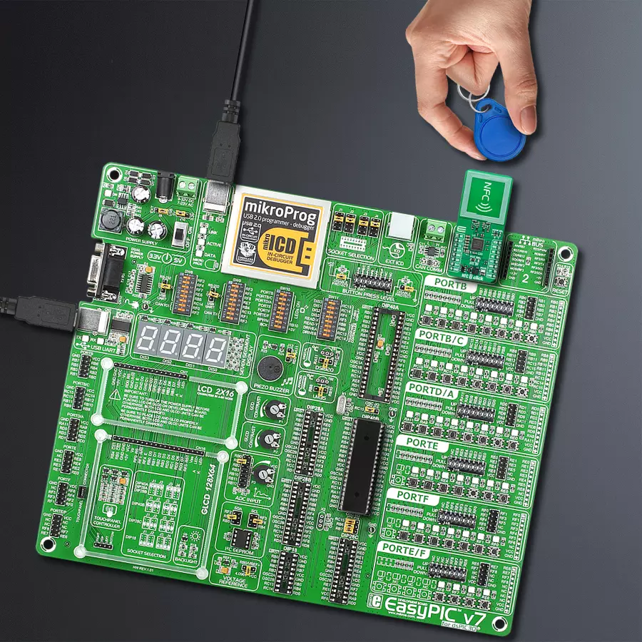 EasyPIC for dsPIC30 v7 Access MB 1 - upright/background hardware assembly