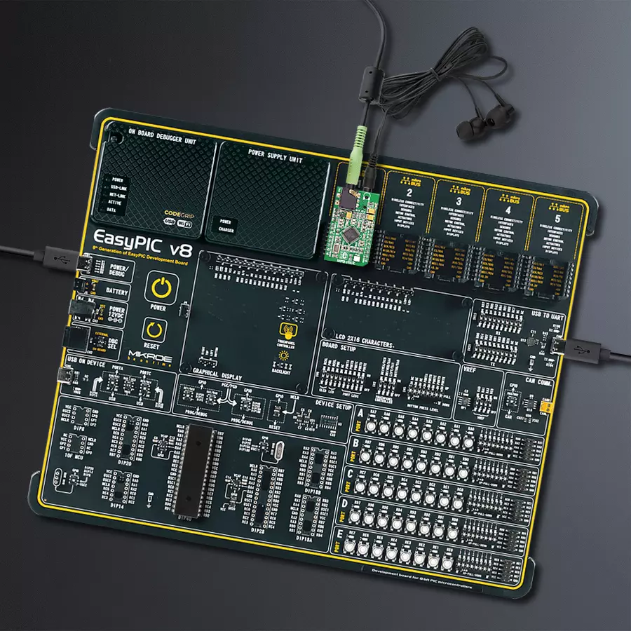 EasyPIC v8 Access DIPMB 1 - upright/background hardware assembly
