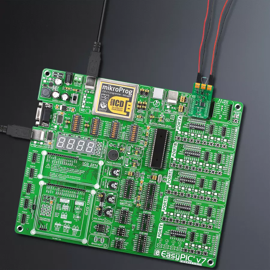 EasyPIC v7 Access MB 1 - upright/background hardware assembly