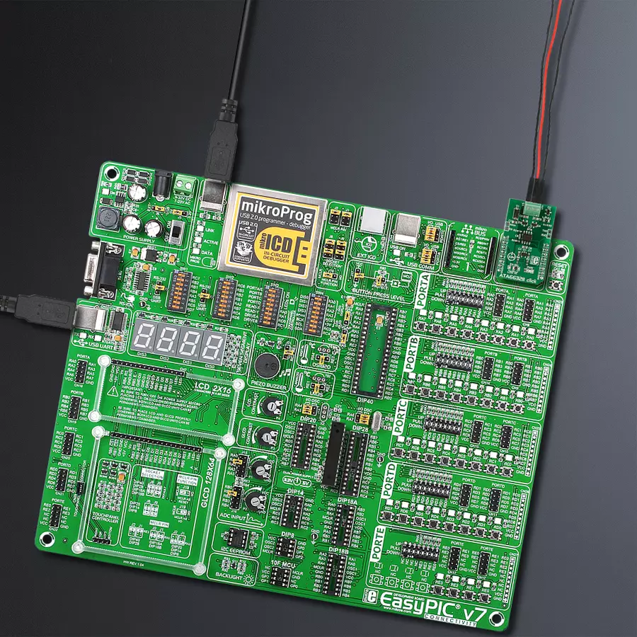 EasyPIC v7 Access MB 1 - upright/background hardware assembly