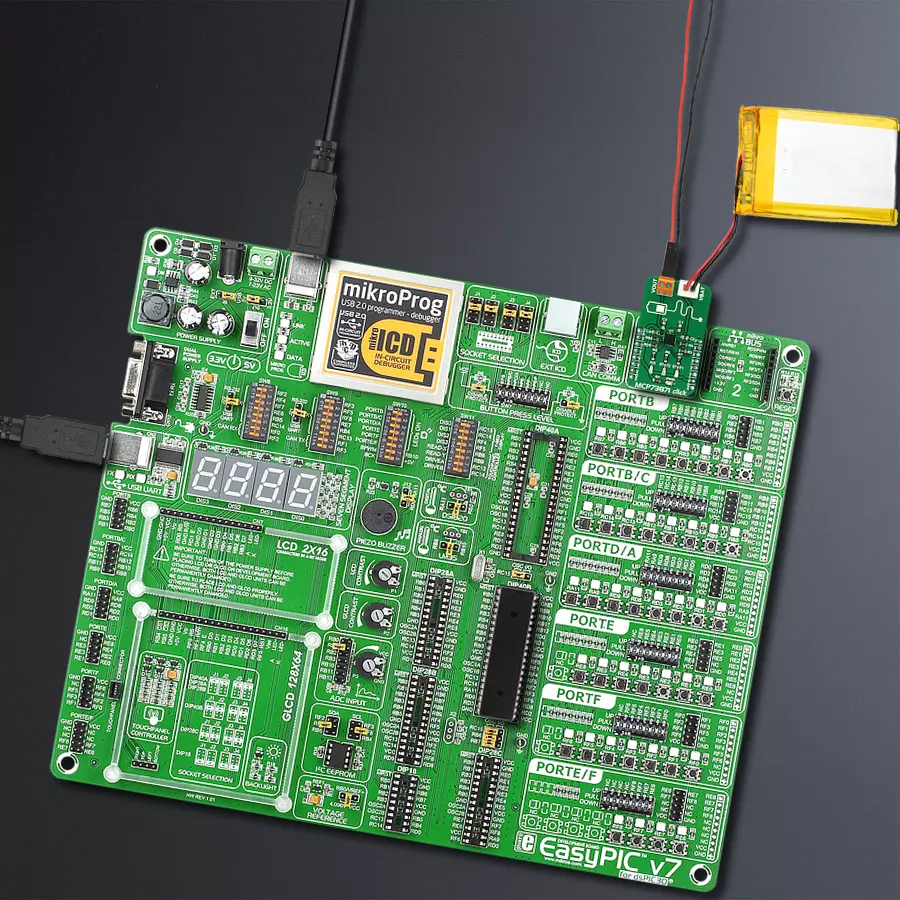 EasyPIC for dsPIC30 v7 Access MB 1 - upright/background hardware assembly