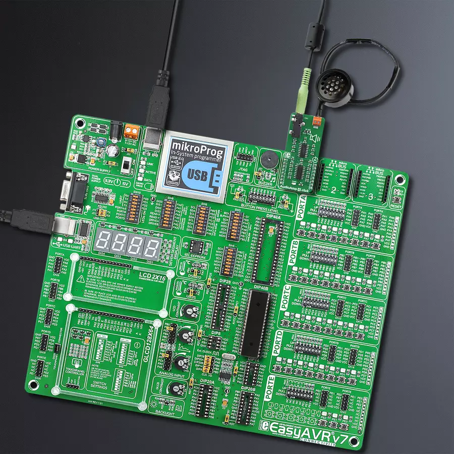 EasyAVR v7 Access DIP MB 1 - upright/background hardware assembly