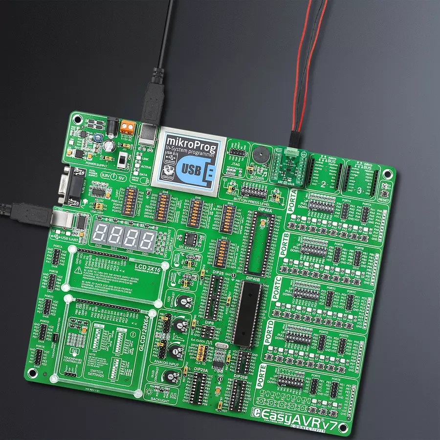 EasyAVR v7 Access DIP MB 1 - upright/background hardware assembly