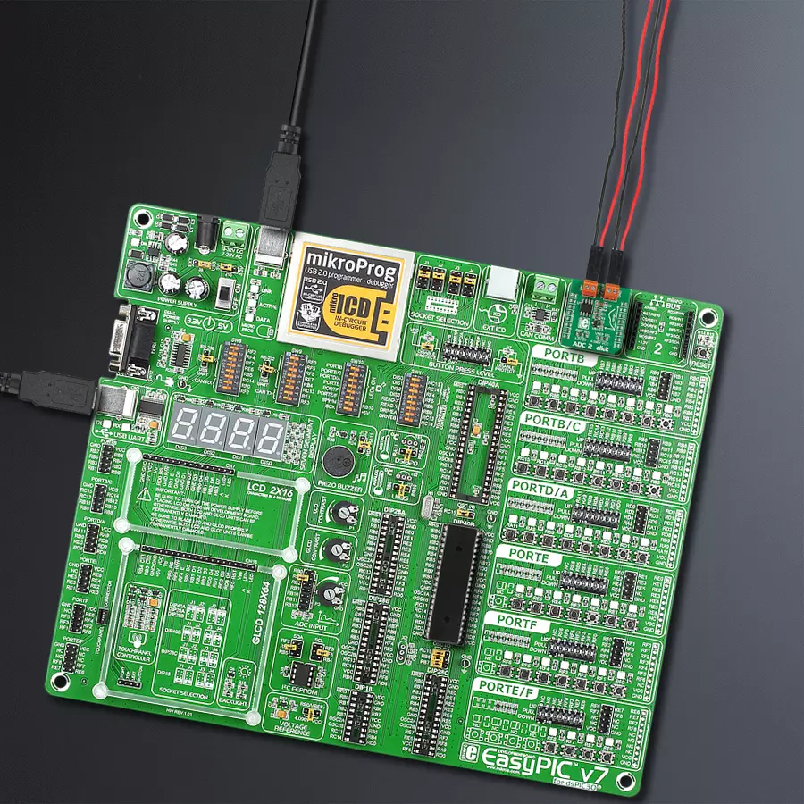 EasyPIC for dsPIC30 v7 Access MB 1 - upright/background hardware assembly