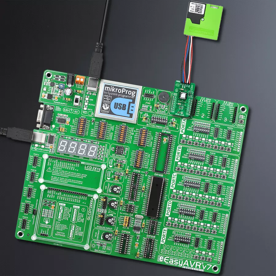EasyAVR v7 Access DIP MB 1 - upright/background hardware assembly