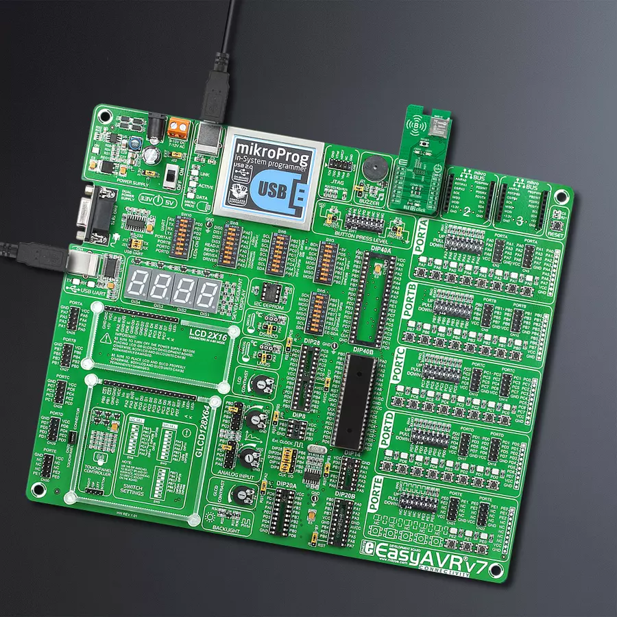 EasyAVR v7 Access DIP MB 1 - upright/background hardware assembly