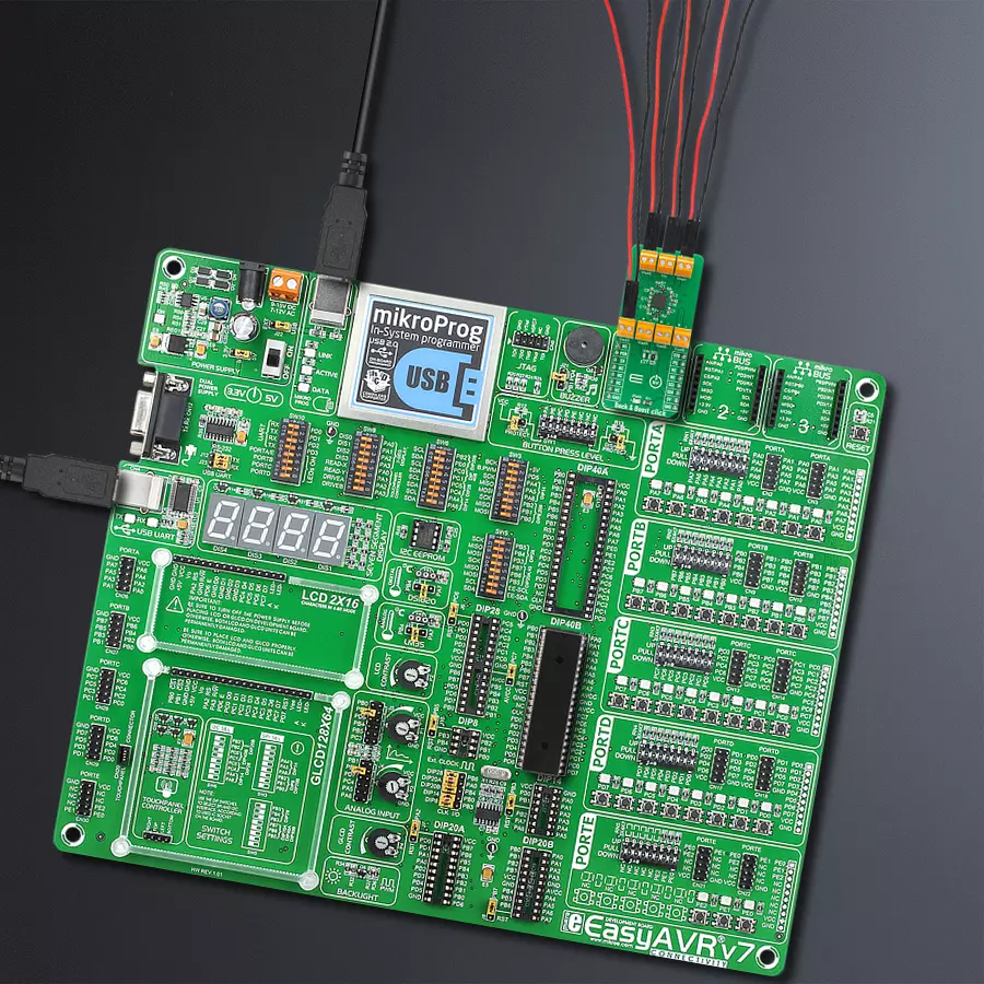 EasyAVR v7 Access DIP MB 1 - upright/background hardware assembly