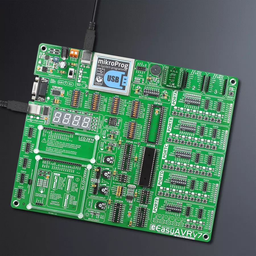 EasyAVR v7 Access DIP MB 1 - upright/background hardware assembly