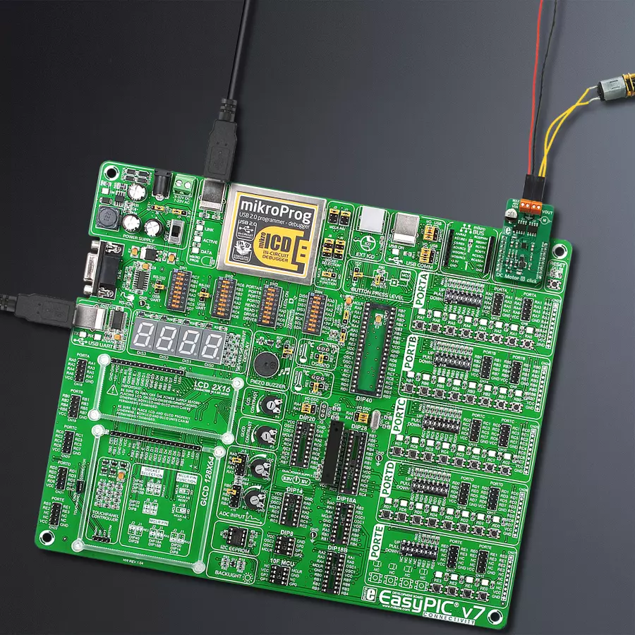 EasyPIC v7 Access MB 1 - upright/background hardware assembly