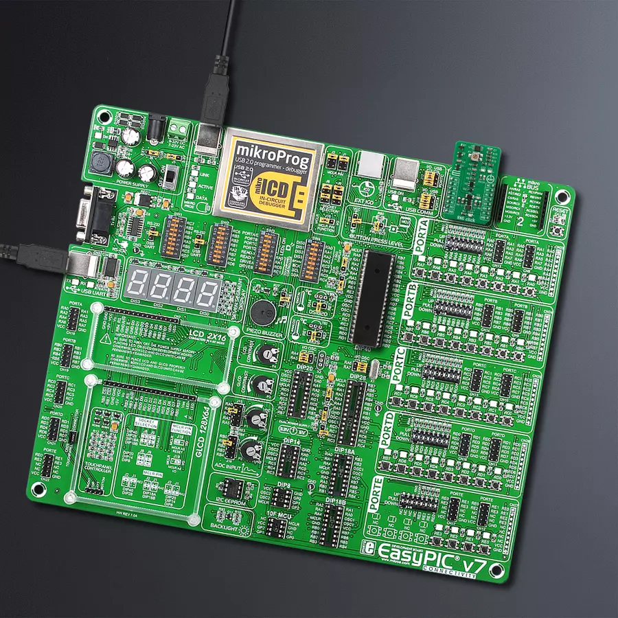 EasyPIC v7 Access MB 1 - upright/background hardware assembly