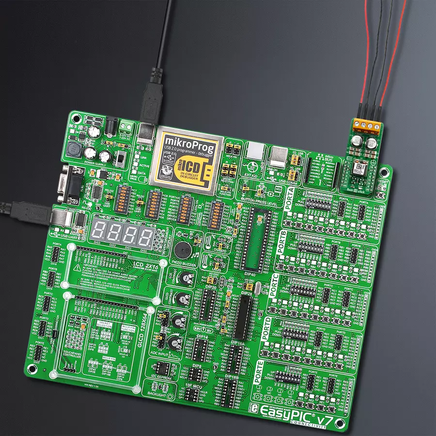 EasyPIC v7 Access MB 1 - upright/background hardware assembly